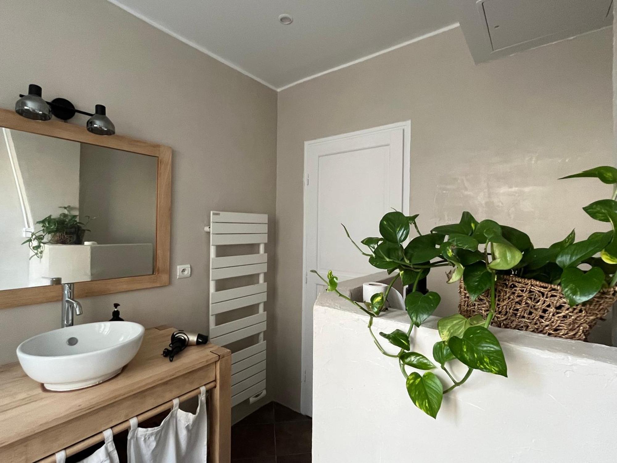 Lovely Haussmannian Flat In Montparnasse Parijs Buitenkant foto